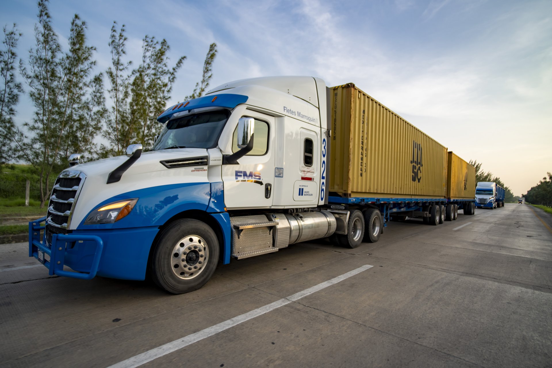 TRANSPORTE DE CONTENEDORES